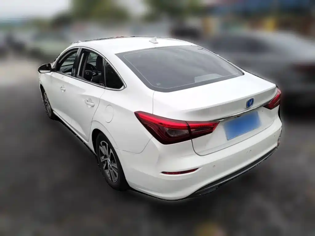 Changan Eado — миниатюра 7
