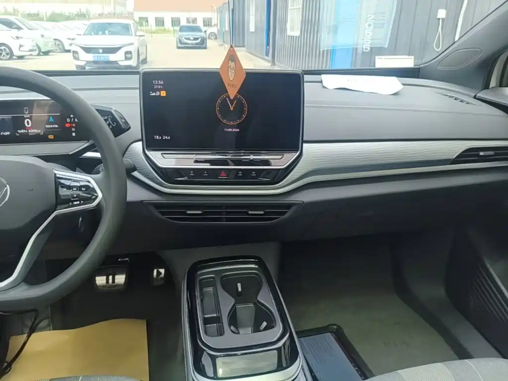 Volkswagen ID.4 Crozz — миниатюра 13