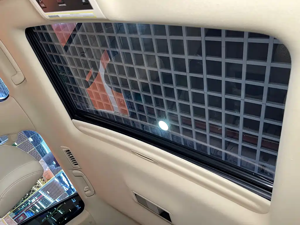 Lexus LX — миниатюра 9