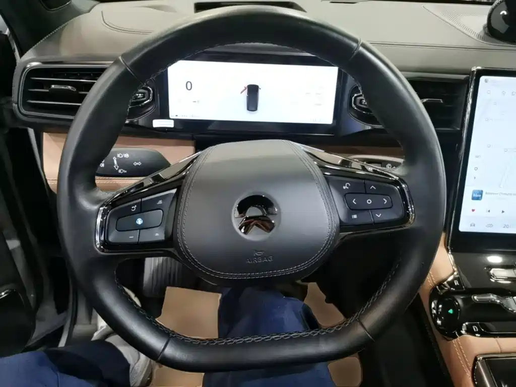 NIO ES8 — миниатюра 11