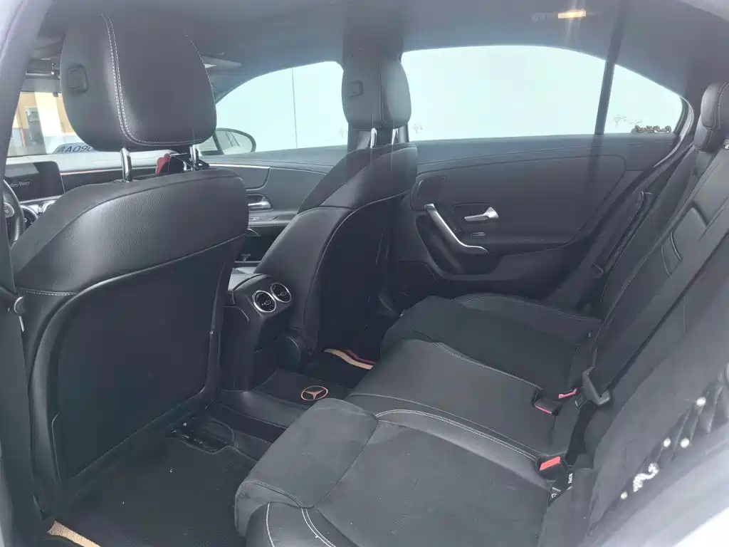 Mercedes-Benz A-Class — миниатюра 6