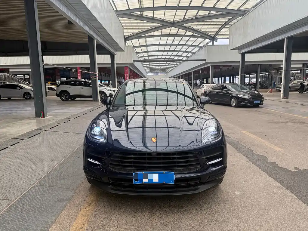 Porsche Macan — миниатюра 2