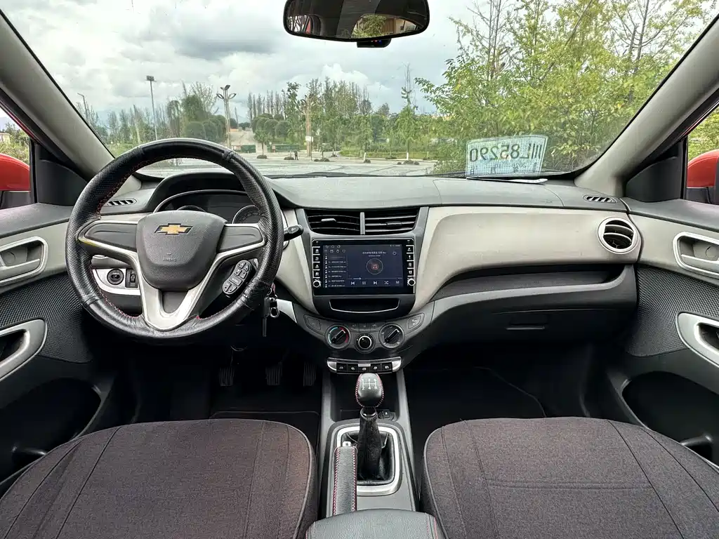 Chevrolet Sail — миниатюра 8
