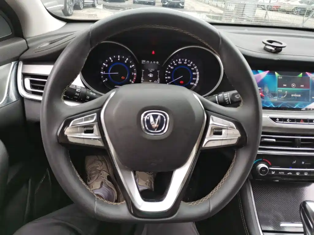 Changan Eado — миниатюра 15