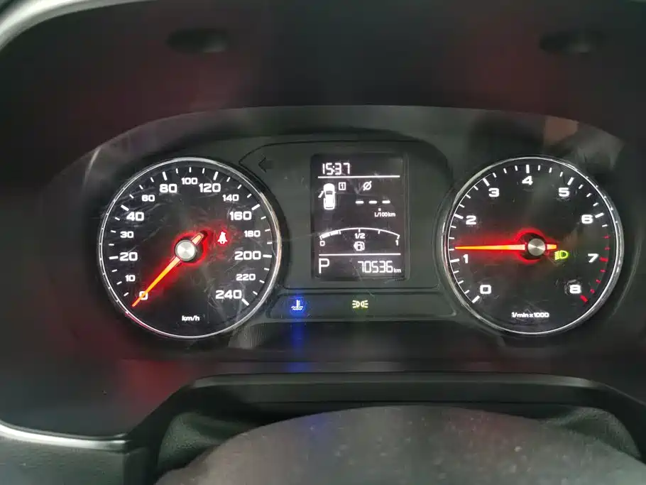 Roewe RX5 — миниатюра 14