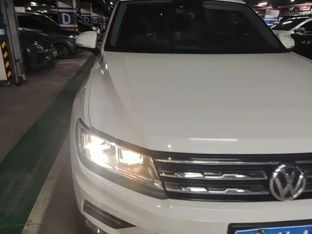 Volkswagen Tiguan L — миниатюра 9