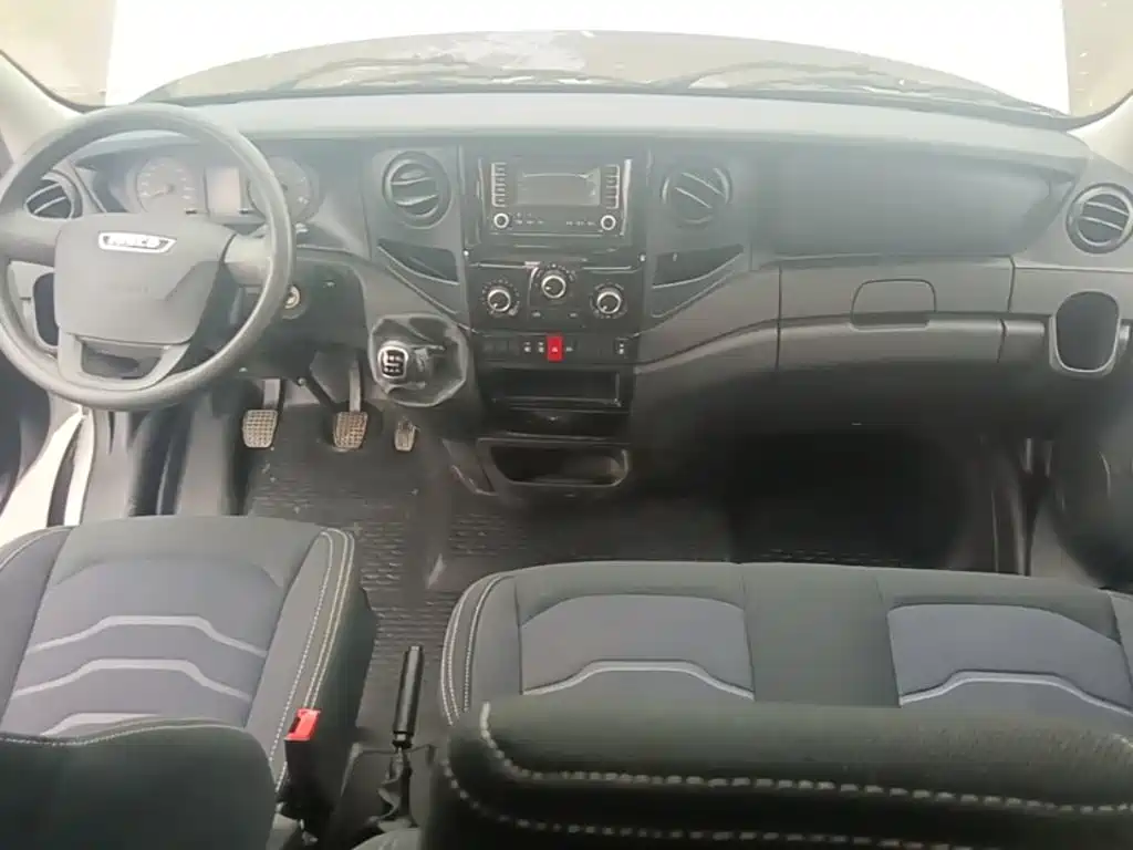 IVECO Ousheng — миниатюра 10