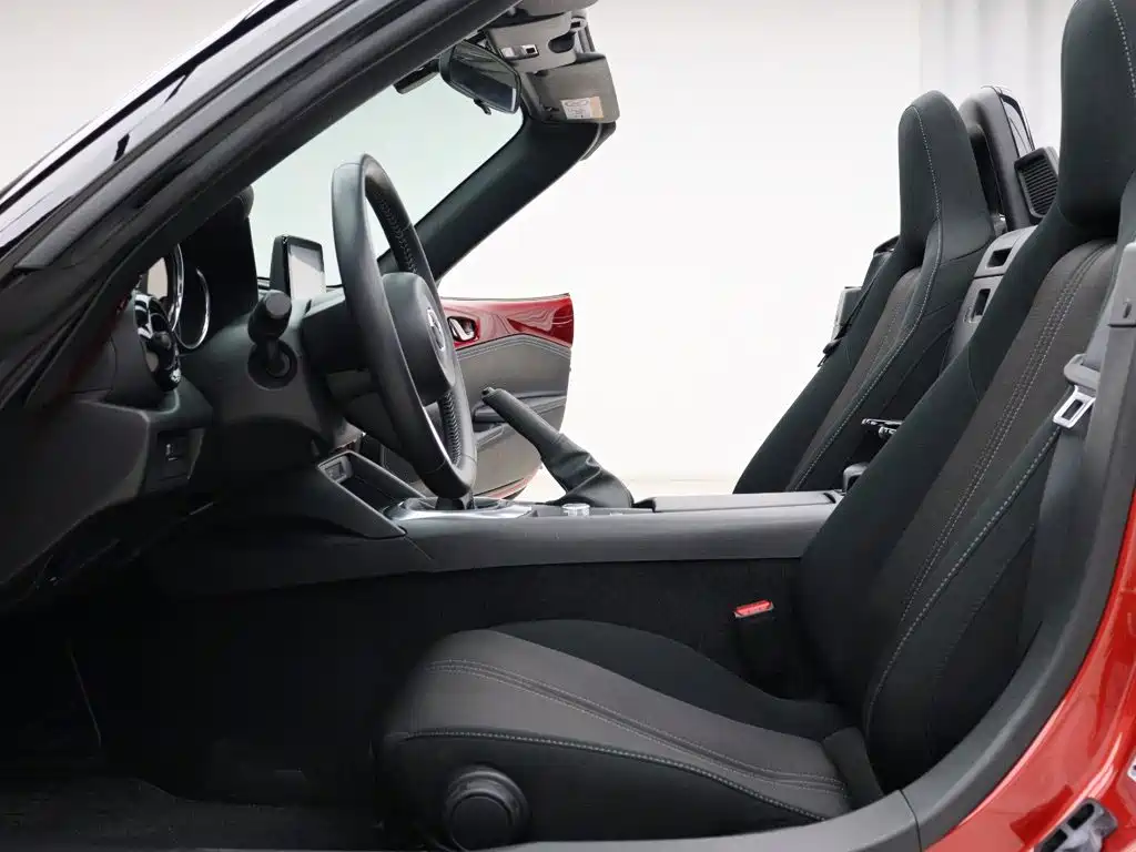 Mazda MX-5 — миниатюра 3