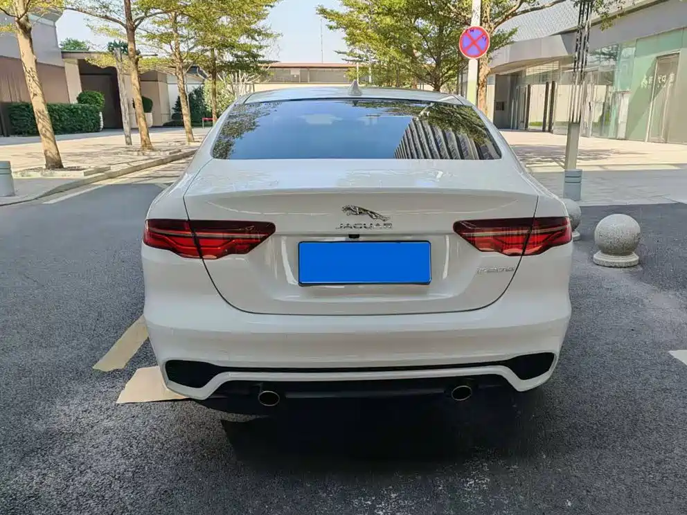 Jaguar XEL — миниатюра 8