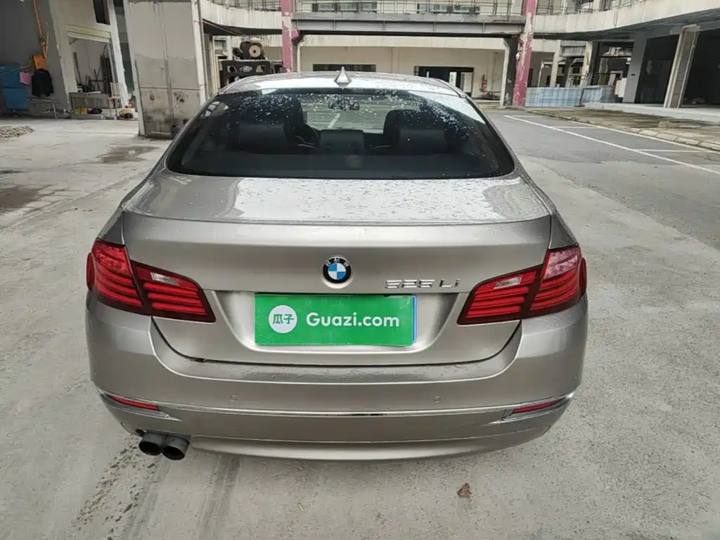BMW 5 Series — миниатюра 6