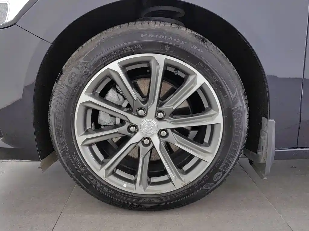 Buick LaCrosse — миниатюра 17