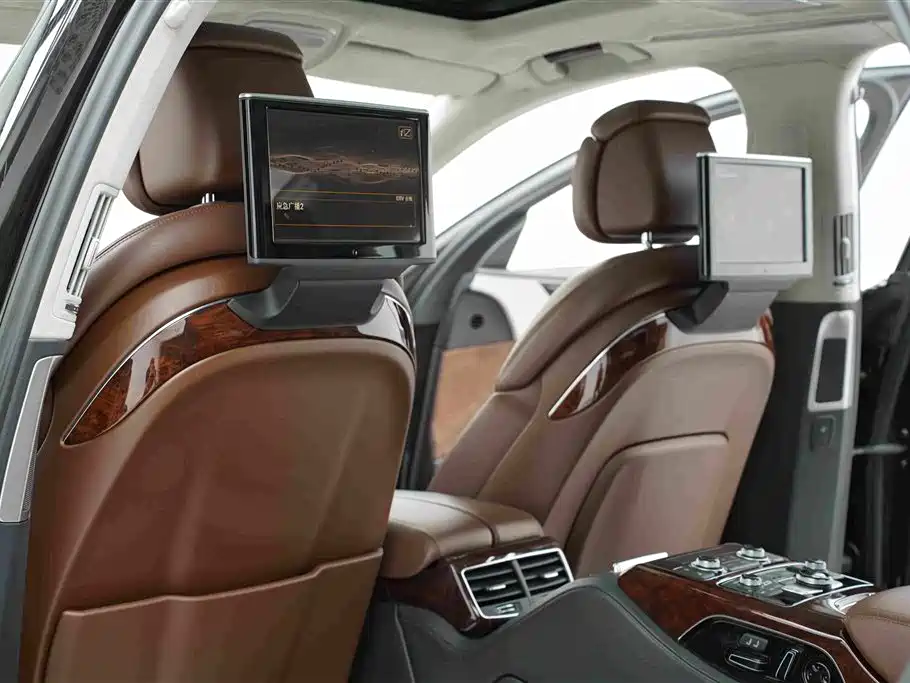 Audi A8 — миниатюра 14
