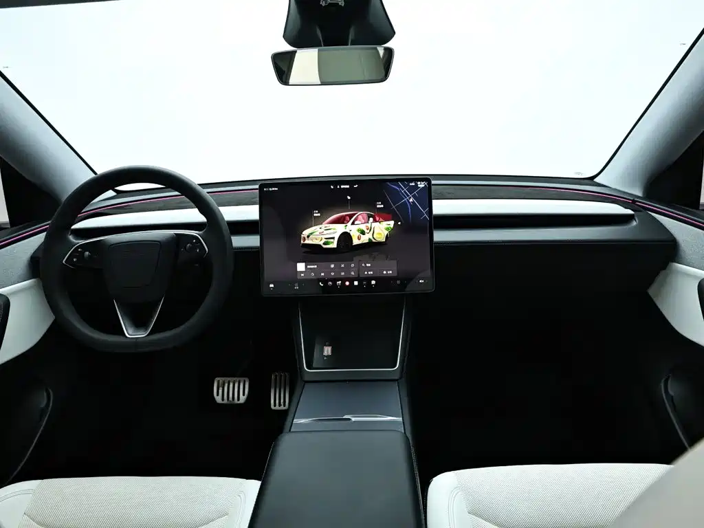 Tesla Model Y — миниатюра 14