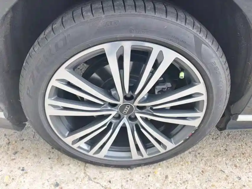 Audi A8 — миниатюра 7