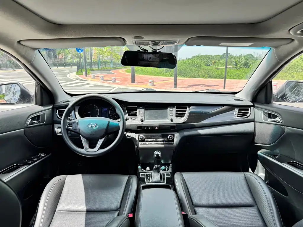 Hyundai Mistra — миниатюра 7