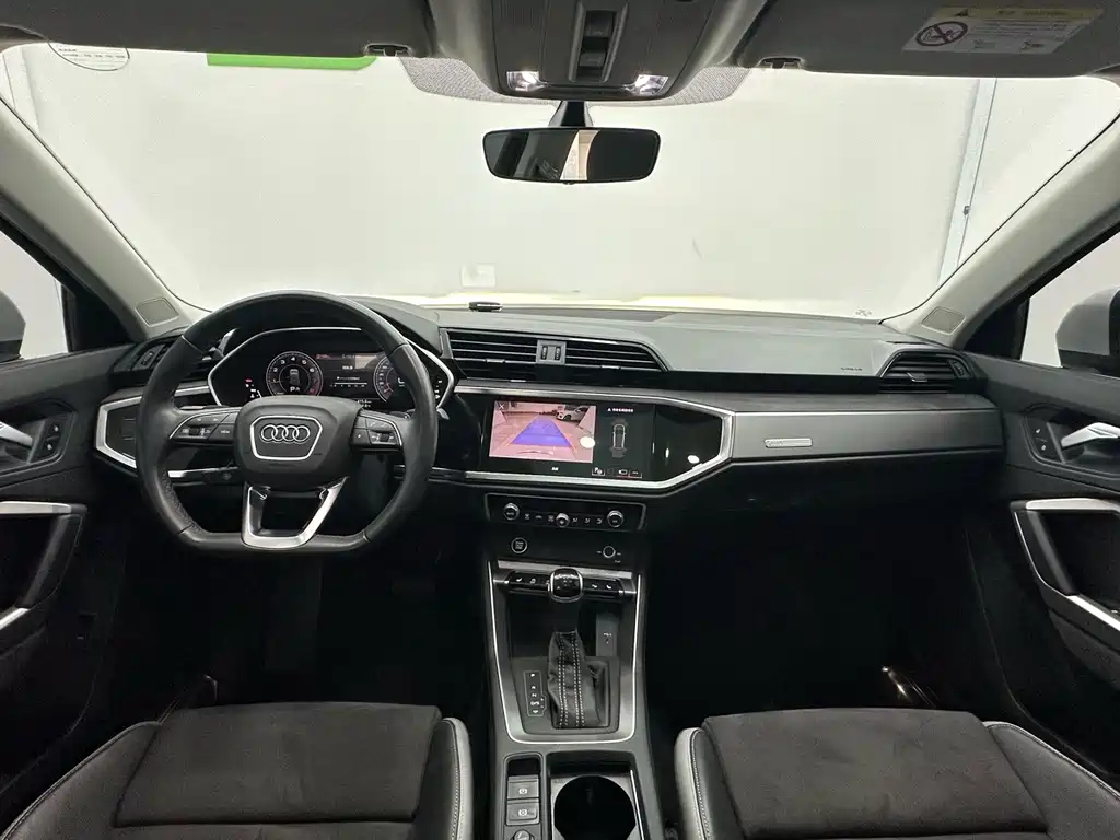 Audi Q3 — миниатюра 12