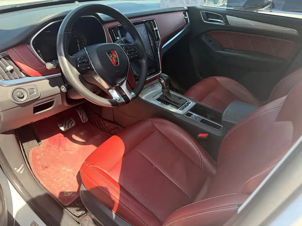 Roewe RX5 — миниатюра 3