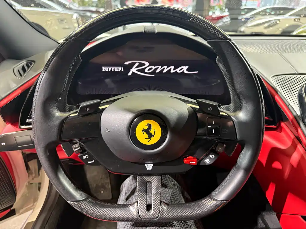 FERRARI ROMA