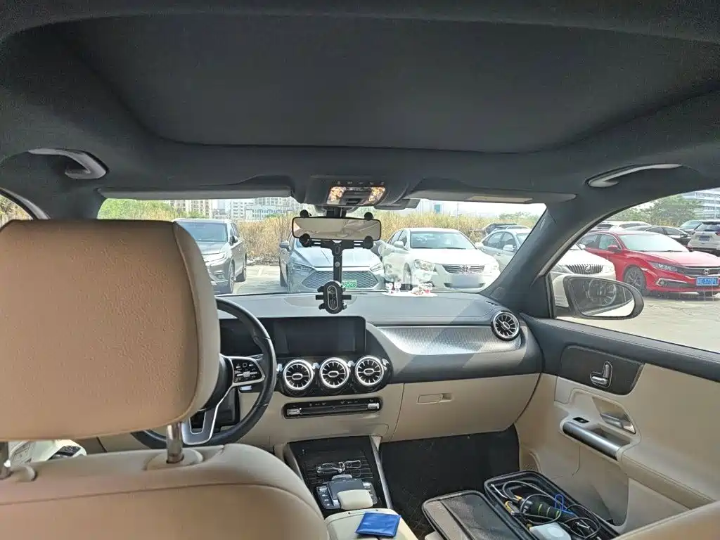Mercedes-Benz GLA — миниатюра 9