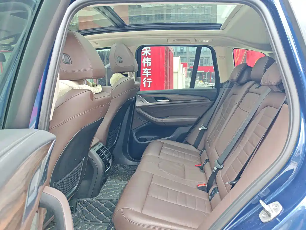 BMW X3 — миниатюра 15