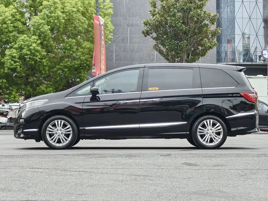 Honda Elysion — миниатюра 7