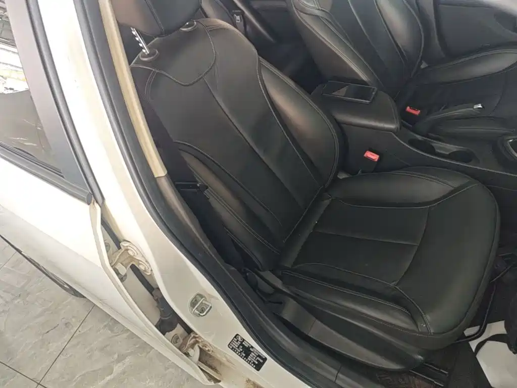 Buick Excelle — миниатюра 25