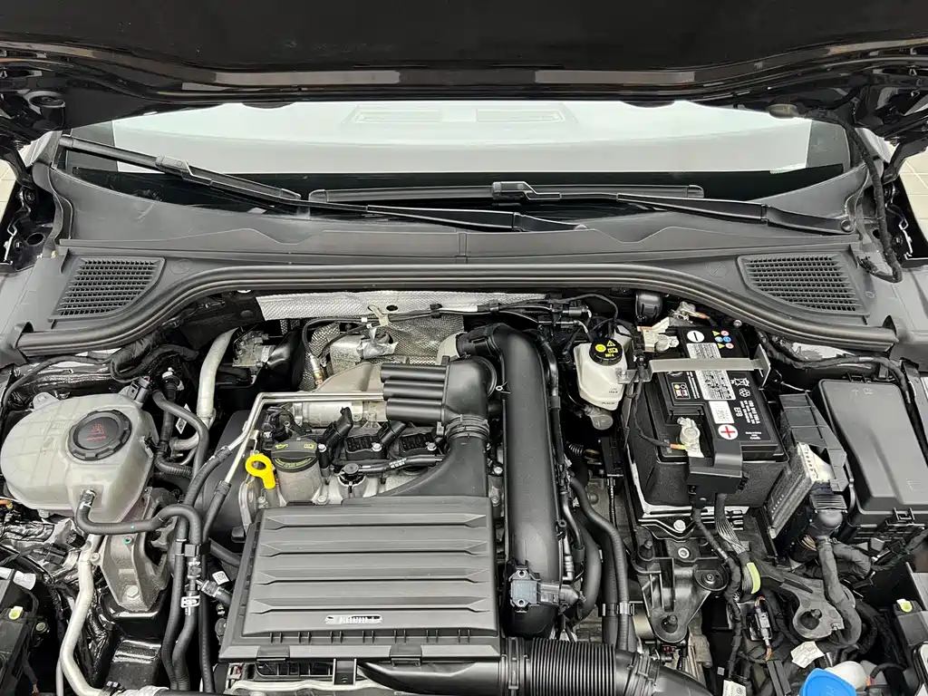 Volkswagen Golf — миниатюра 18