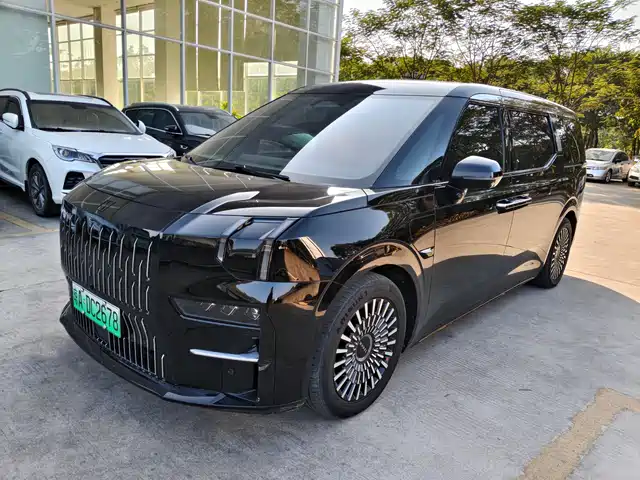 ZEEKR EXTREME KRYPTON 009 2023