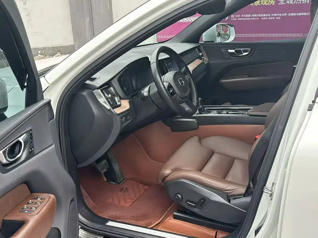 Volvo XC60 — миниатюра 4
