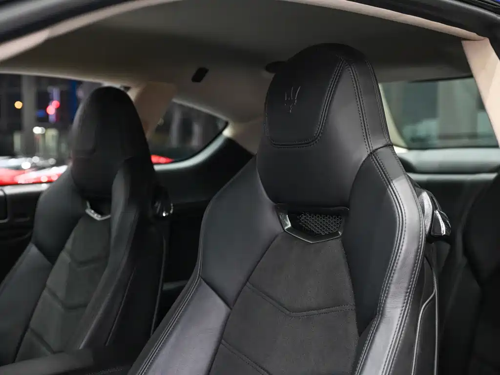 MASERATI GRANTURISMO