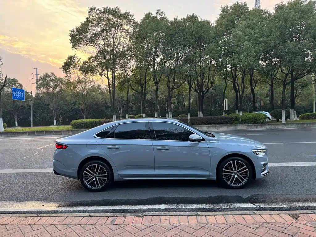 GEELY AUTOMOBILE XINGRUI