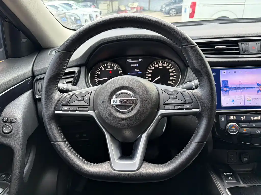 Nissan X-Trail — миниатюра 14
