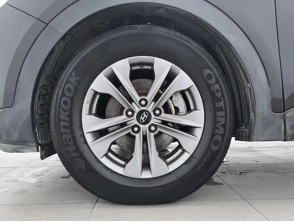Hyundai Santa Fe — миниатюра 17