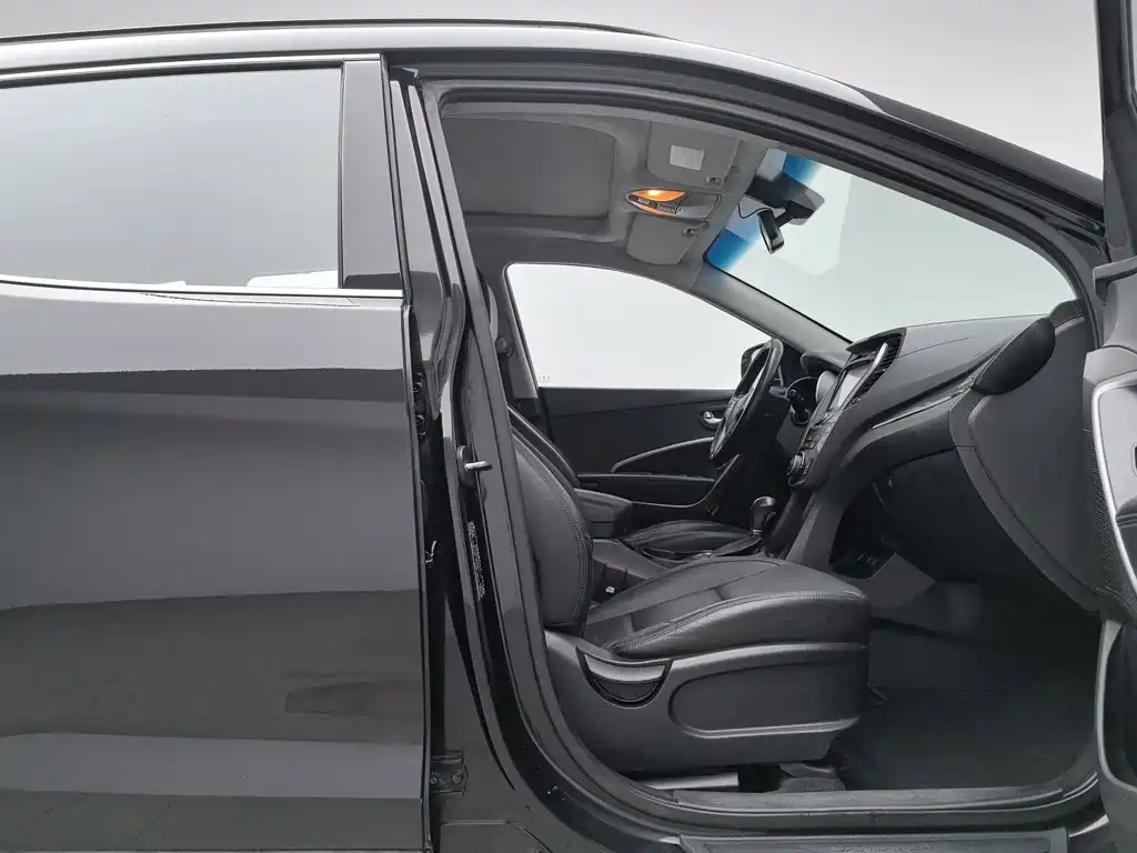 Hyundai Santa Fe — миниатюра 23