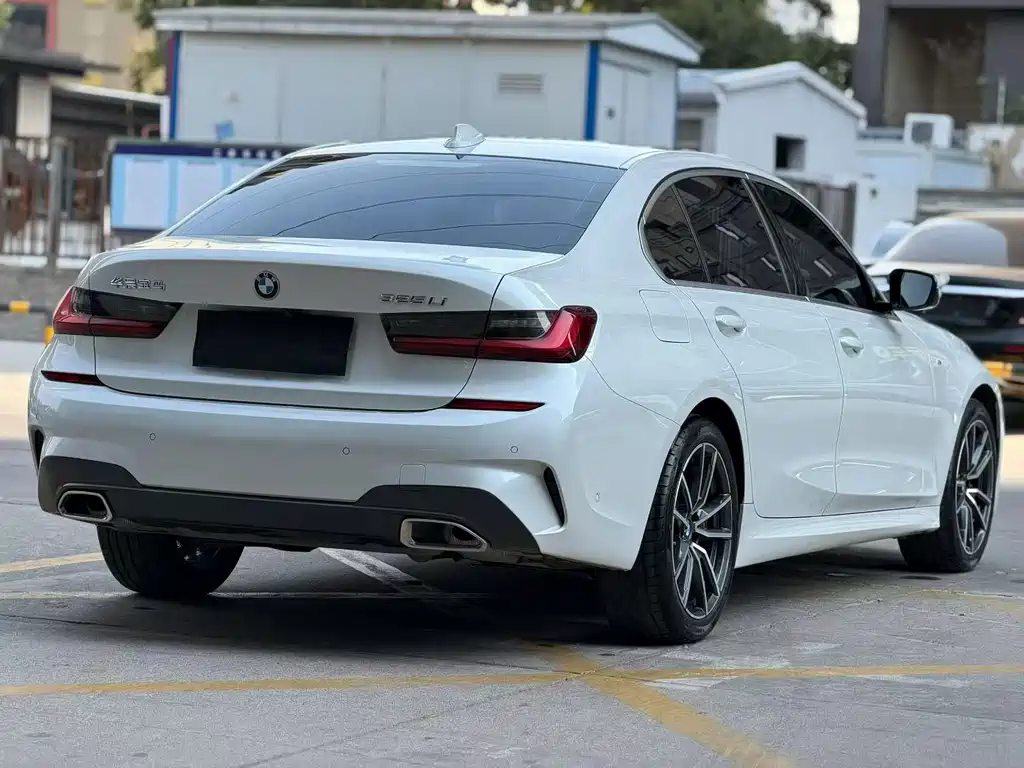 BMW 3 Series — миниатюра 4