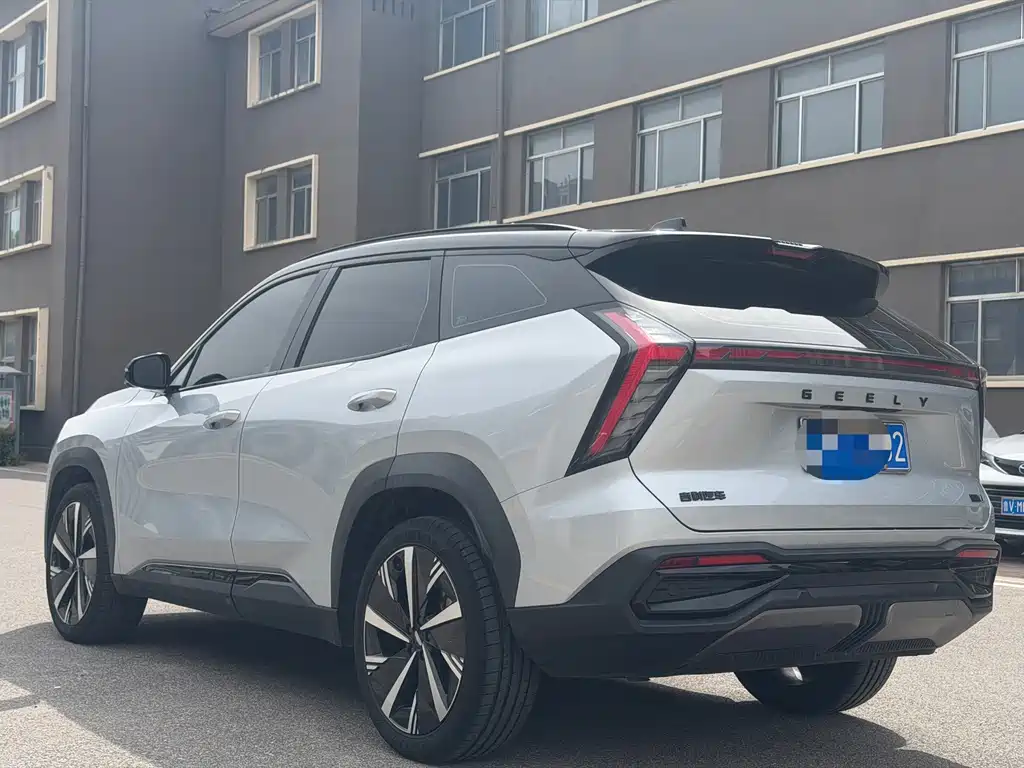 Geely Boyue L — миниатюра 3