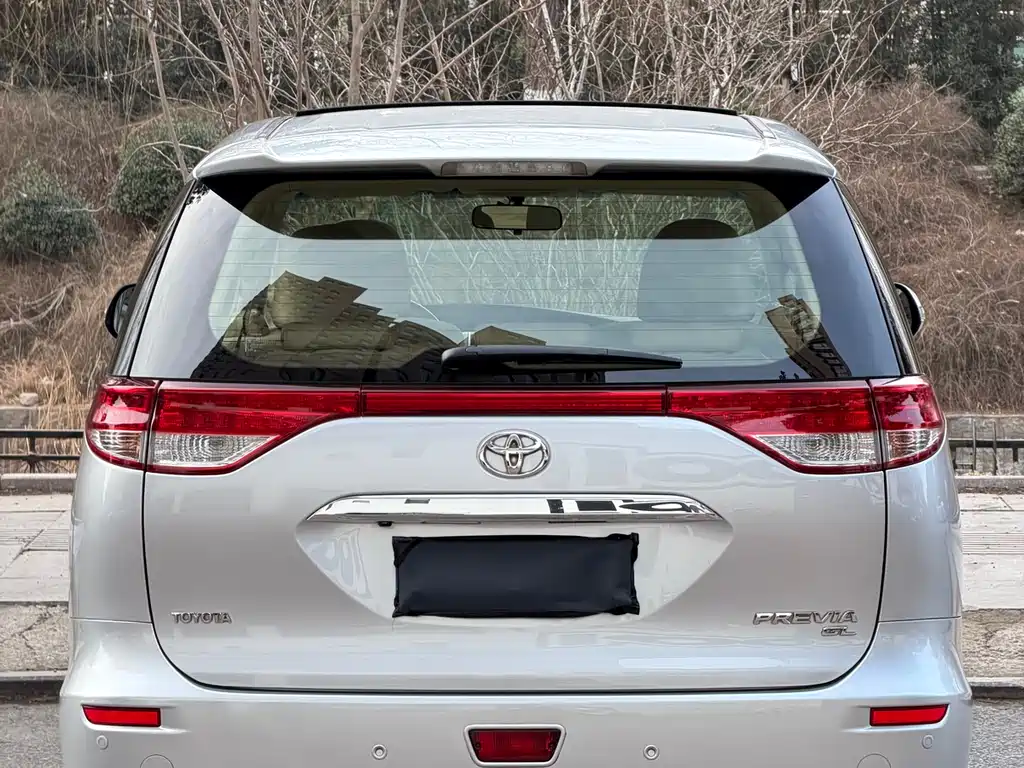 TOYOTA PREVIA