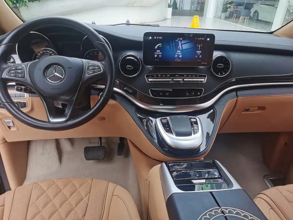 Mercedes-Benz V-Class — миниатюра 21