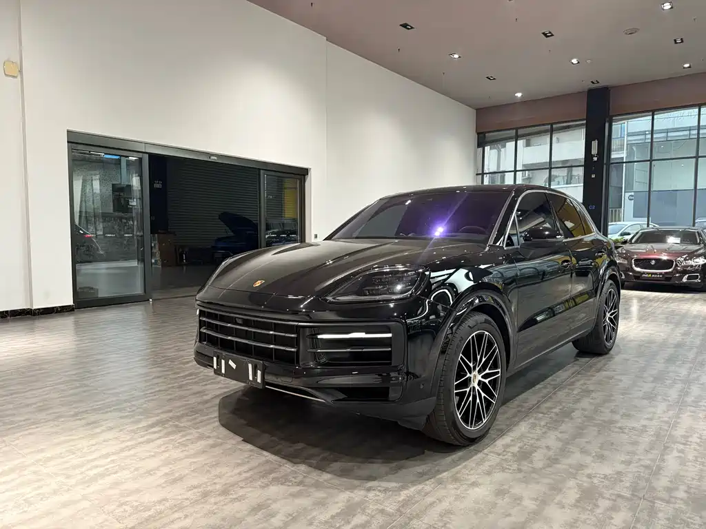 Porsche Cayenne 2025
