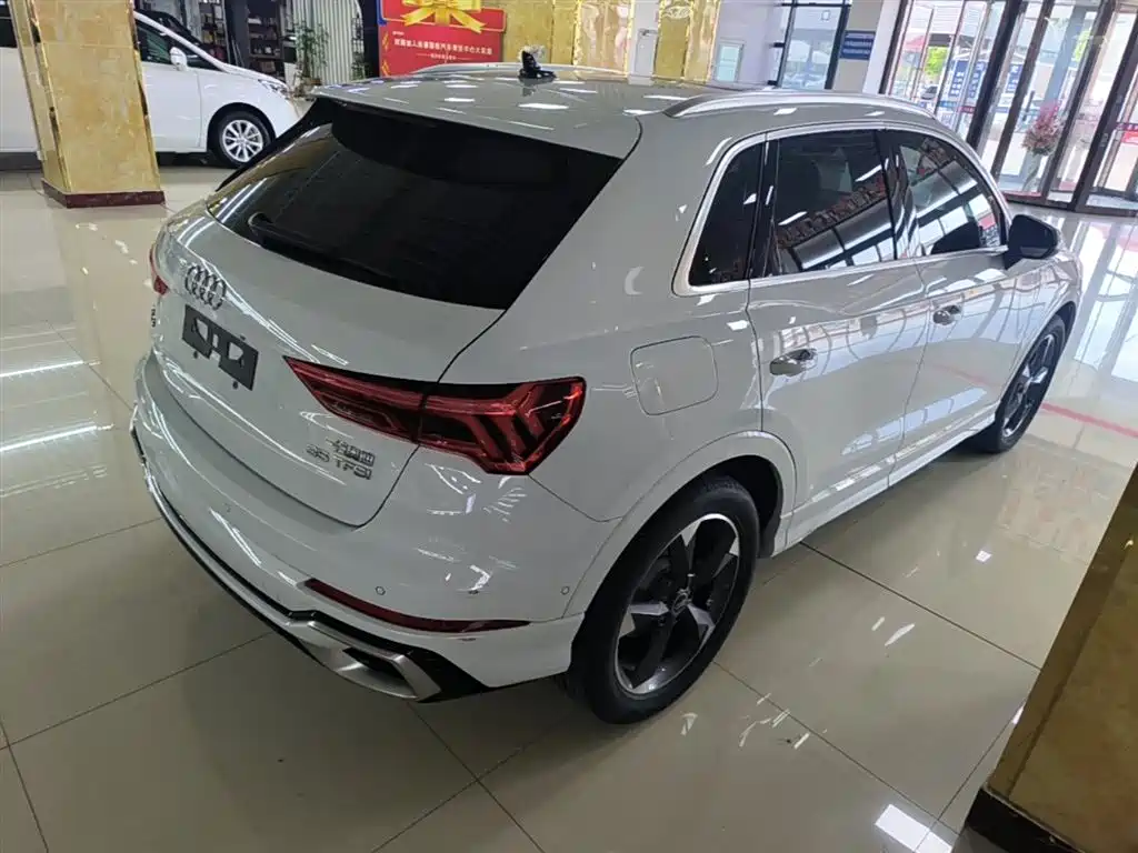 Audi Q3 2024 35 TFSI Fashion