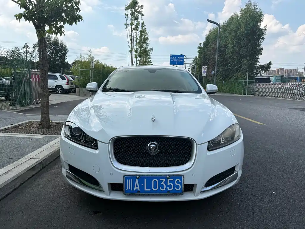 Jaguar XF — миниатюра 3
