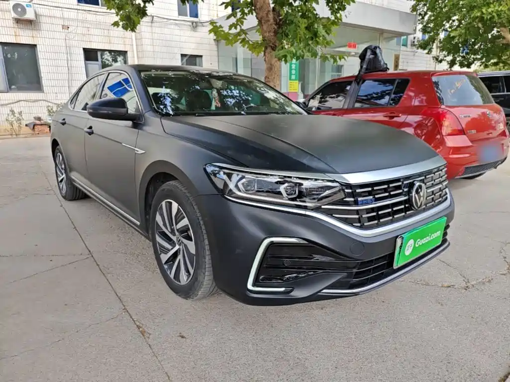 Volkswagen Passat PHEV — миниатюра 4