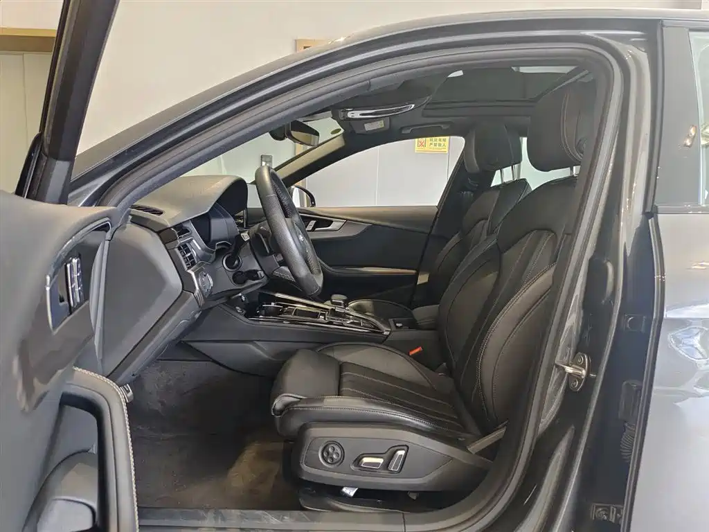 Audi A4L — миниатюра 15