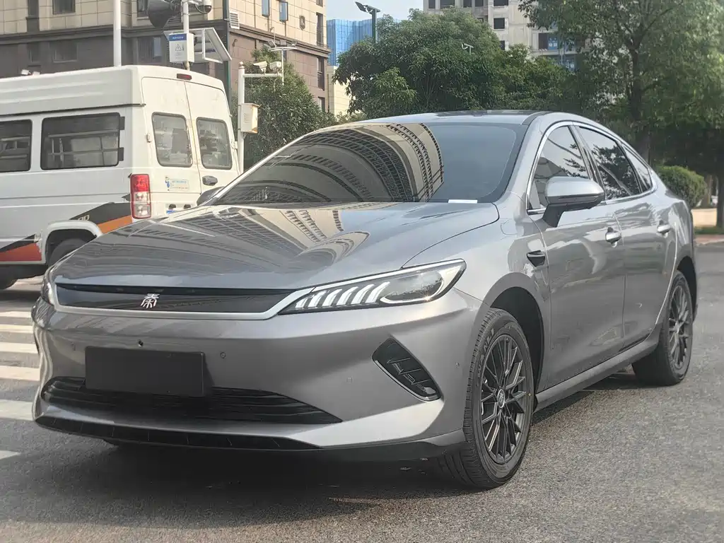 2025 BYD Qin - zdjęcie 1 z 13
