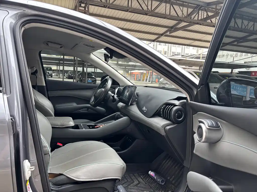 BYD Yuan Plus — миниатюра 15