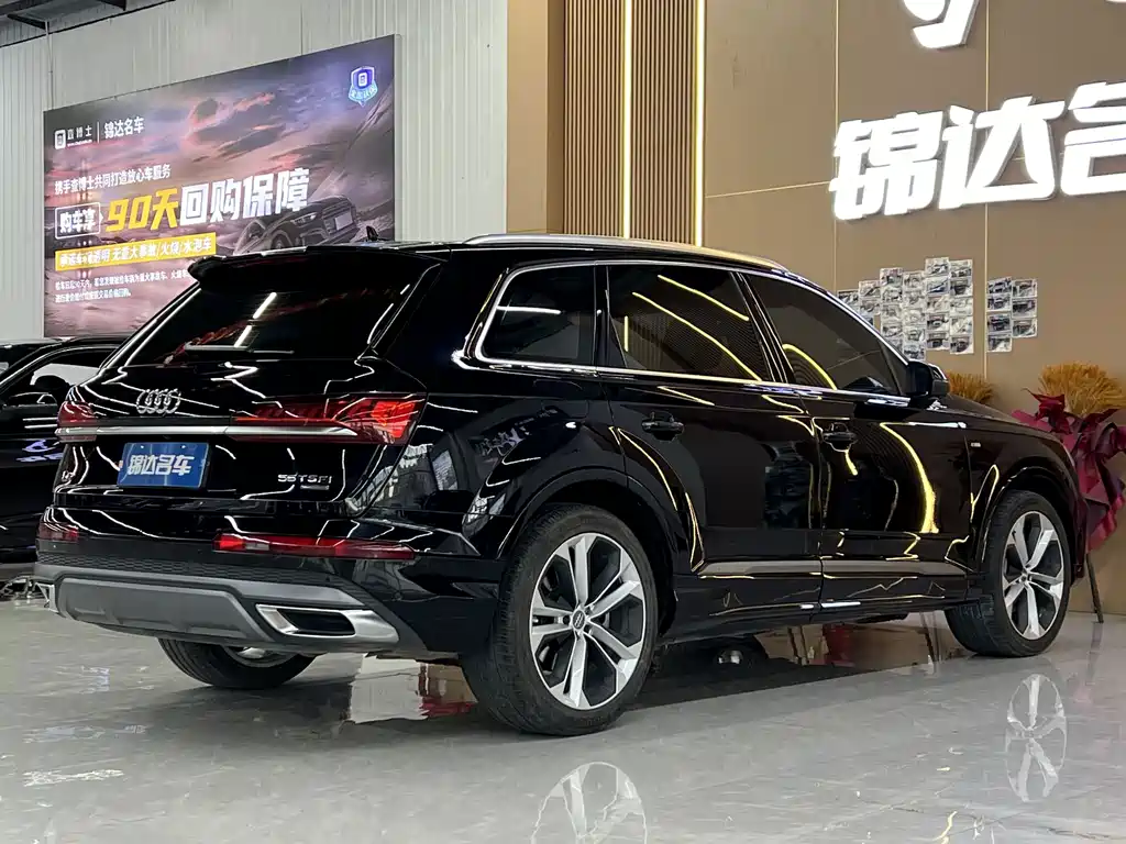 Audi Q7 — миниатюра 11