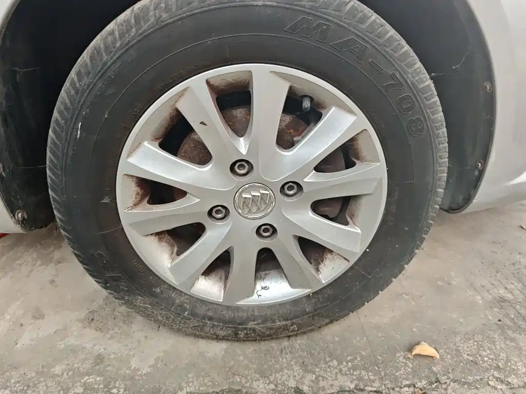 Buick Excelle — миниатюра 9