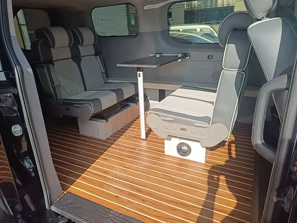 Maxus V70 — миниатюра 17