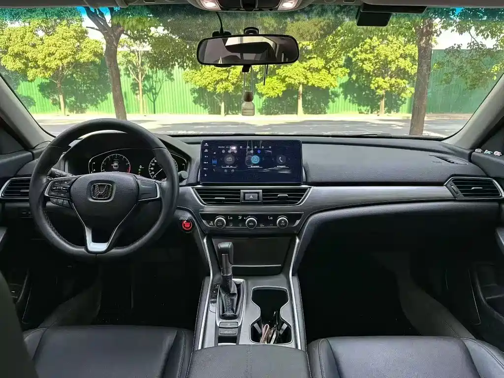 Honda Accord 2022 260TURBO Luxury