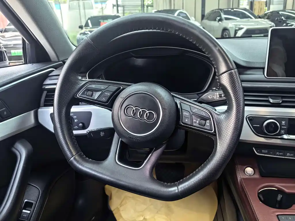 Audi A4L — миниатюра 8